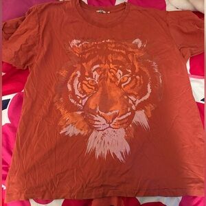 Wrangler Tiger graphic shirt in red and orange, L